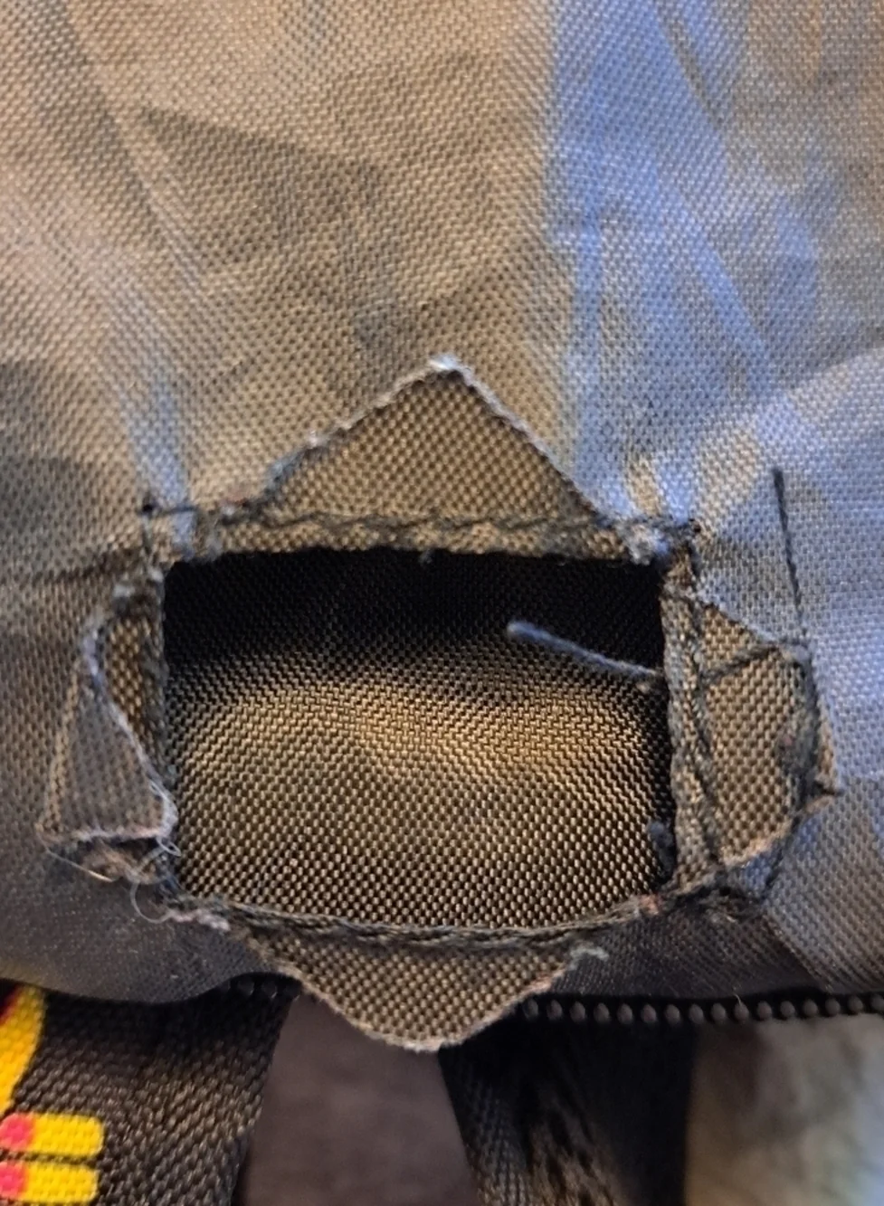 Youth Girl's Back Pack Size 14